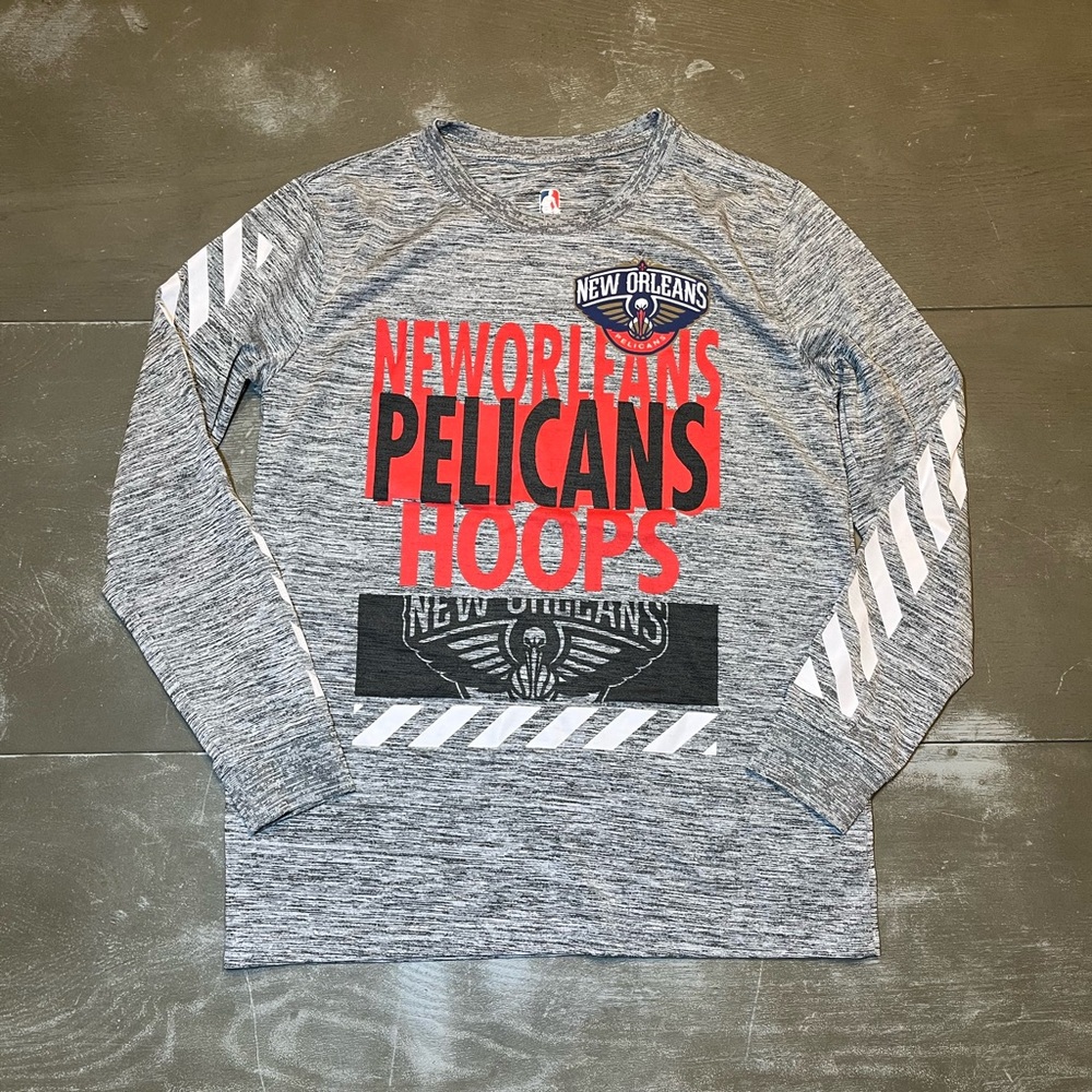 NBA Heathered Grey New Orleans Pelicans Basketball Long Sleeve Shirt Boys Medium